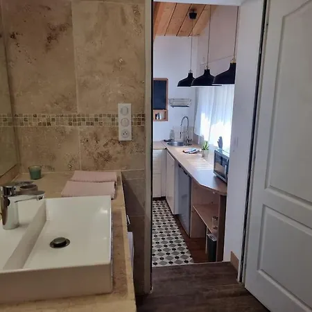 Maisonnette Et Jardin A 5mn De La La Ciotat Holiday home Ceyreste