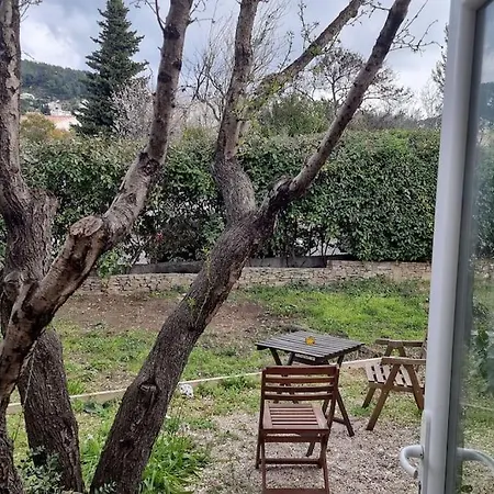 Maisonnette Et Jardin A 5mn De La La Ciotat Ceyreste